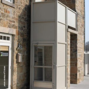 Savaria V-1504 Vertical Platform Lift