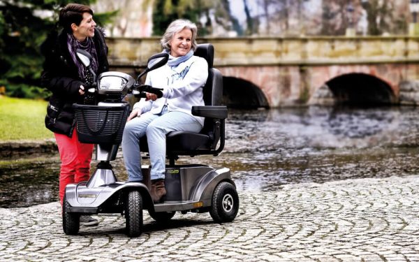 Sunrise Fortress S425 Lightweight Mobility Scooter - Image 2